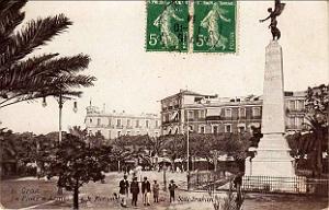 PA i- 49- Place d'armes animee
